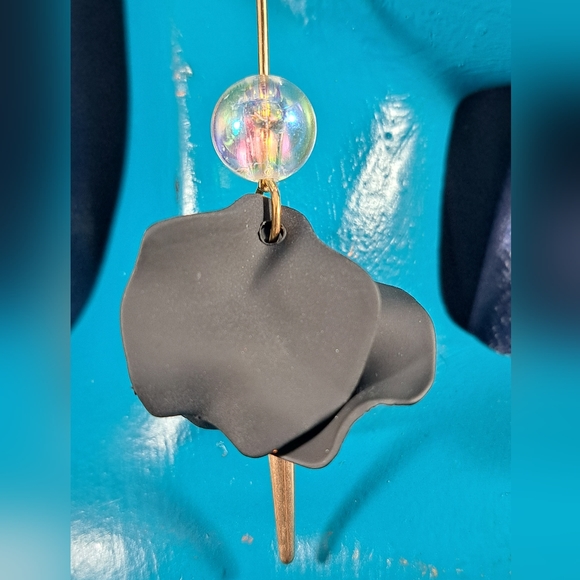 Black Spring Earrings - Picture 2 of 4